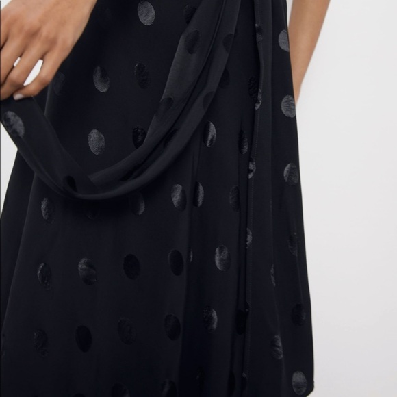 ZARA BNWT Polka Dot Jacquard Dress - Picture 4 of 8